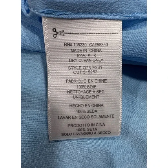 Equipment Femme Blue 100% Silk Long Sleeve Button Down Blouse Q23-E231 Size M - Picture 6 of 10